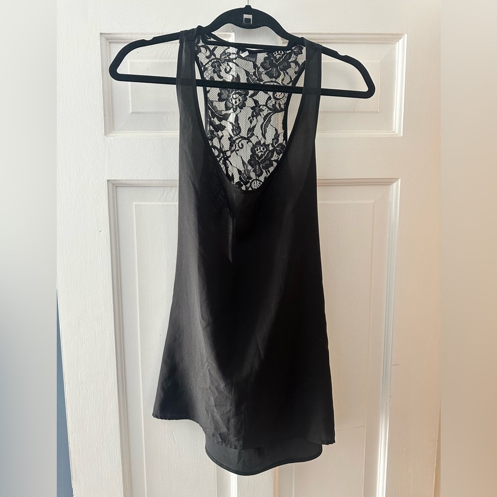 Open back lacy shirt